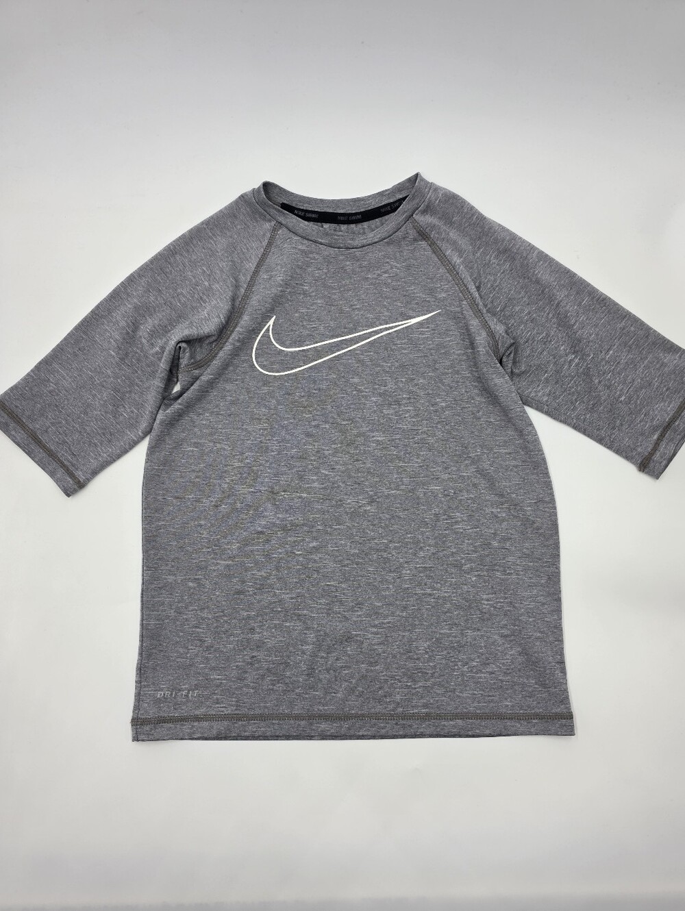 Nike boys' gray rashguard size S